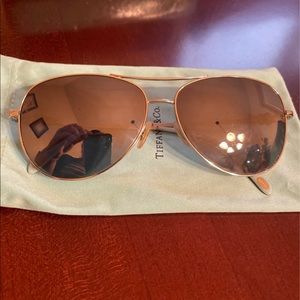 Tiffany sunglasses cute detailing